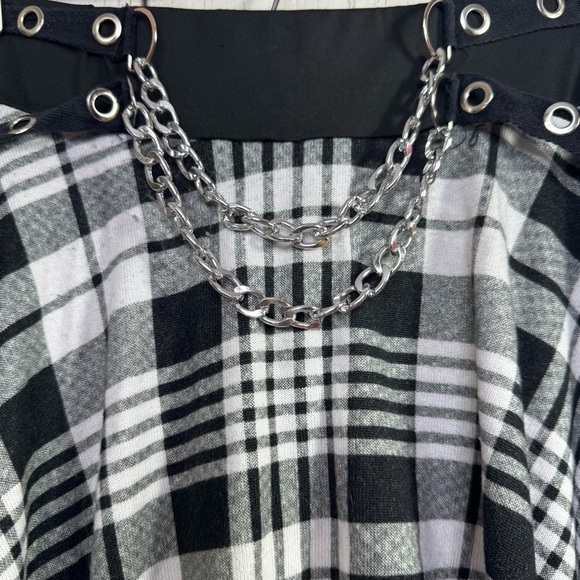 Rosegal 4X Plaid Layered Chain Pants Black White Grunge Revival Y2K Goth Edgy - Picture 3 of 16